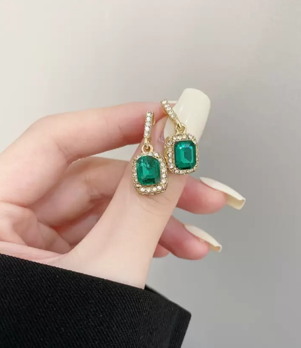 Crystal Drop Earring