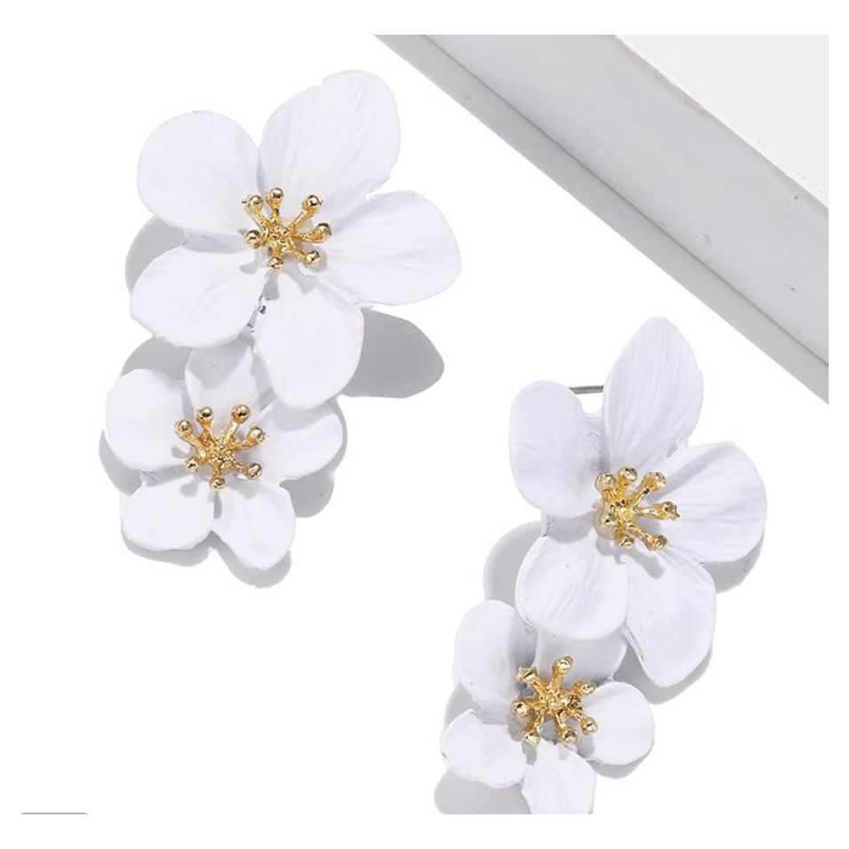 White Elegant Double Layer Flower Earrings