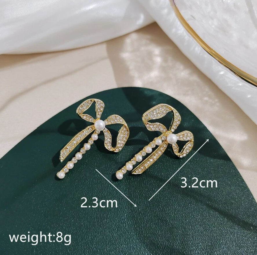 Bow Pearl Drop Earring