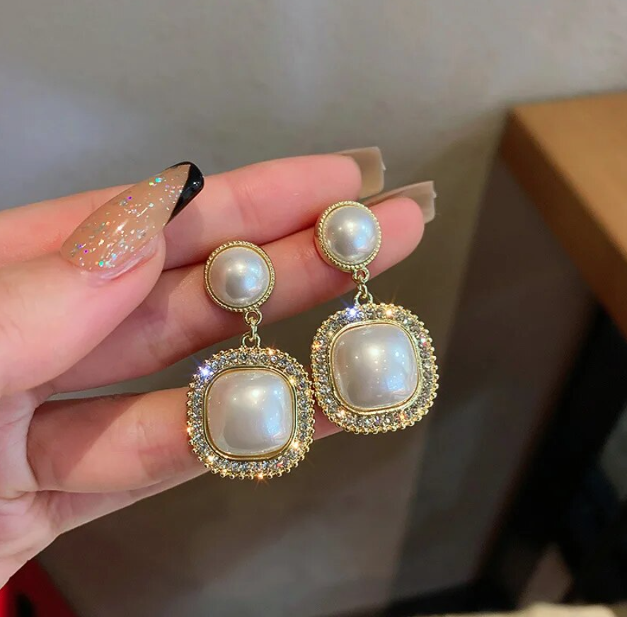Pearl Square Drop Earring