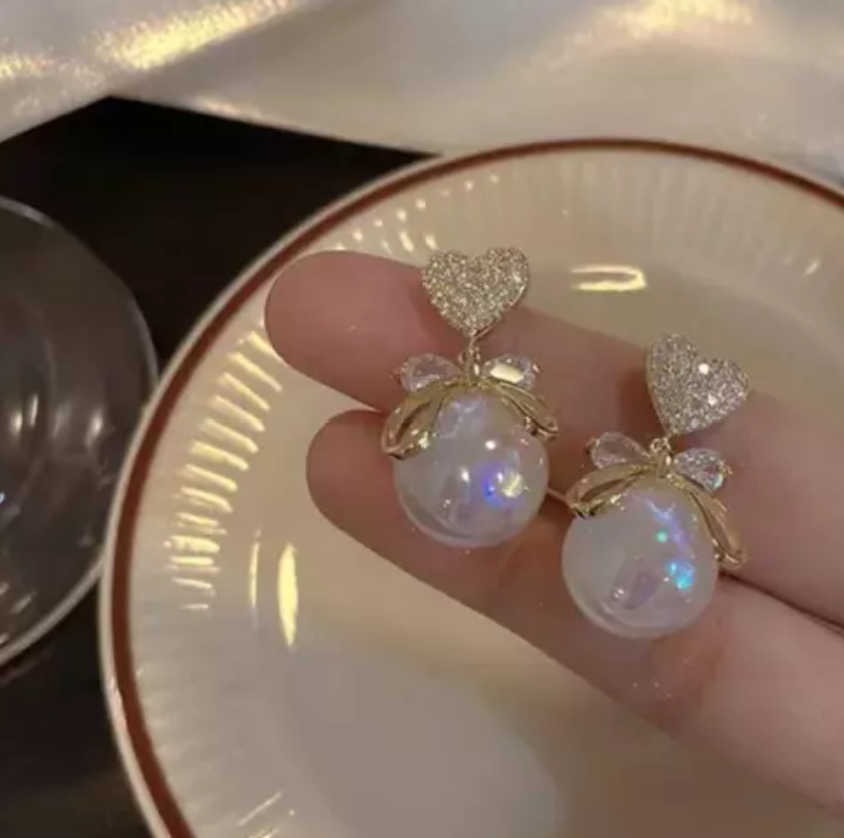 Heart Pearl Drop Earring