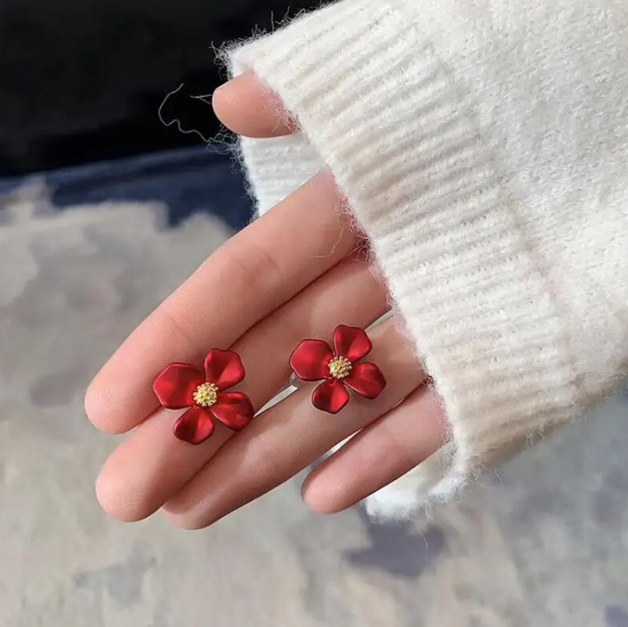 Four Petals Stud Earring