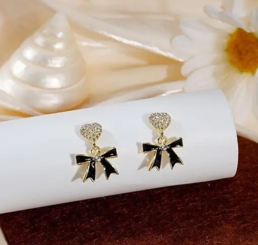 Black bow Drop Earring