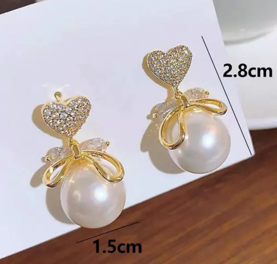 Heart Pearl Drop Earring