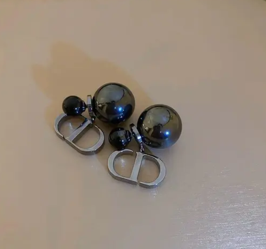 Black Ball Stud Earring