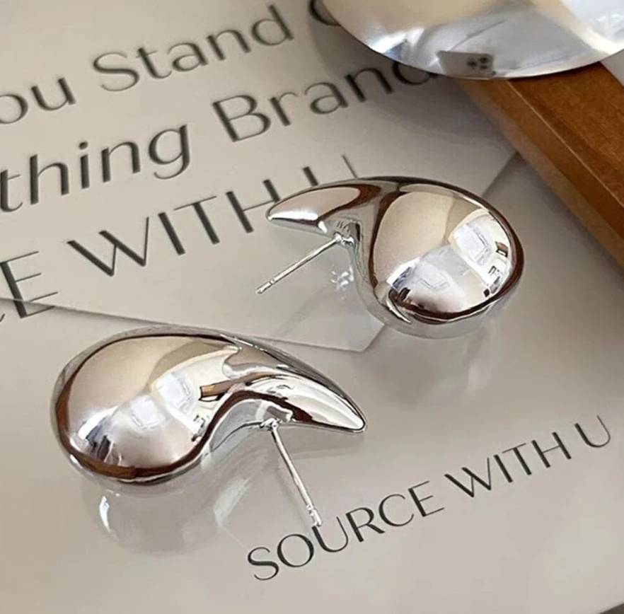 Silver Teardrop Earring