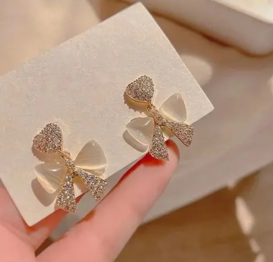 Bow Heart Stud Earring