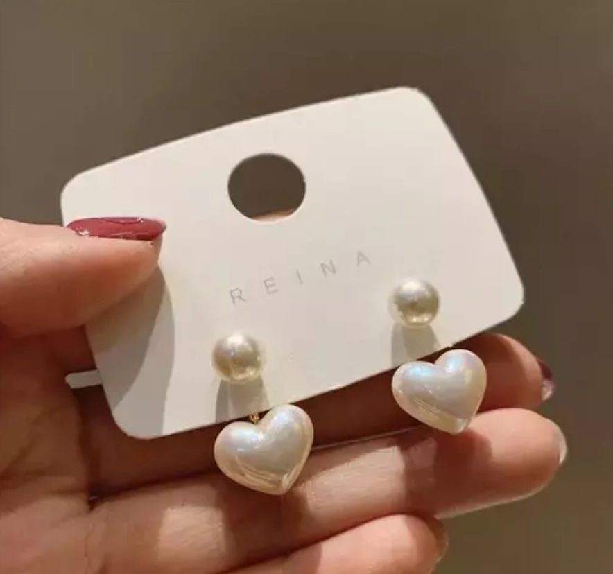 Pearl Hear Stud Earring