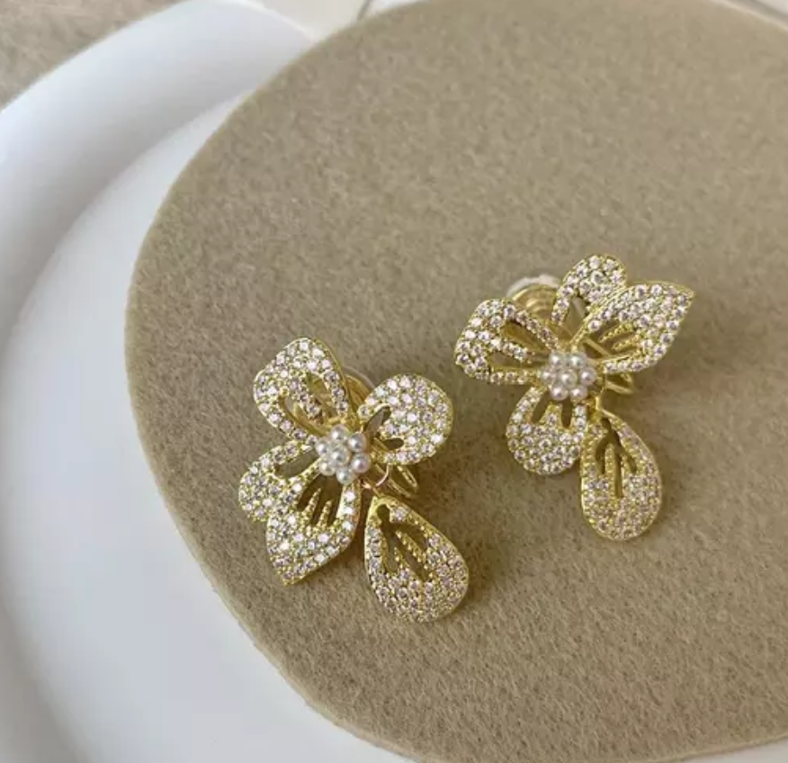Flower Stud Earring
