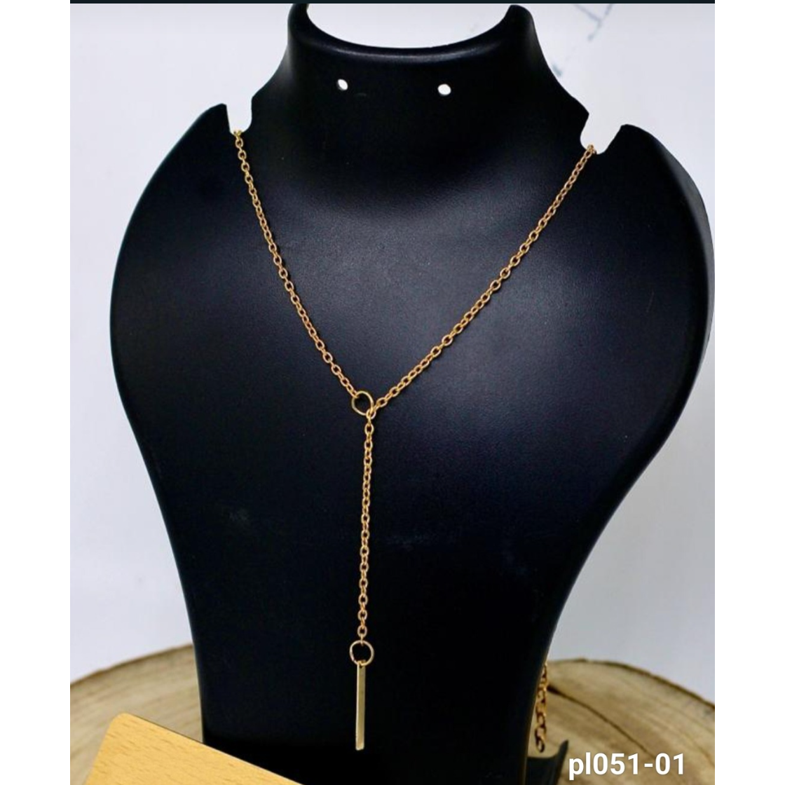 Single Layered Necklace