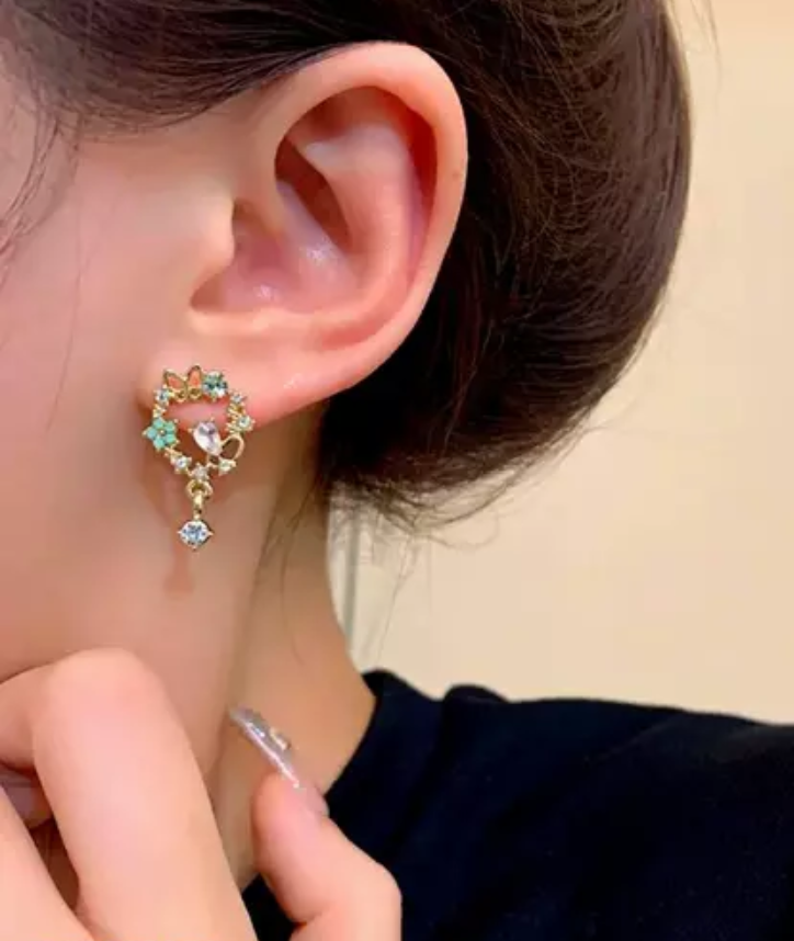 Garland Circle Studs Earrings