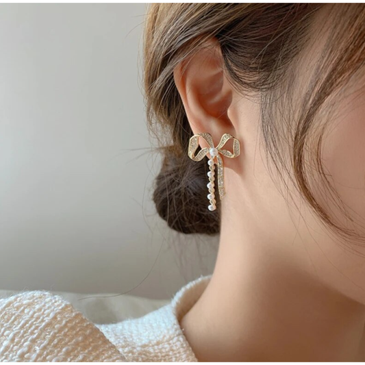Bow Pearl Drop Earring
