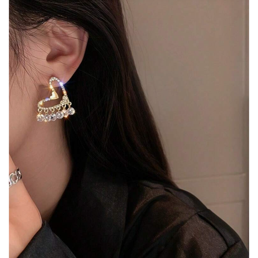 Stylish Heart Hanging Earring
