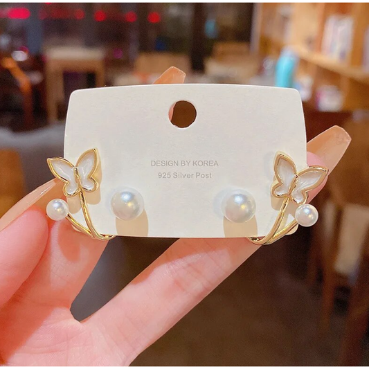 Dainty Pearl Butterfly Earring