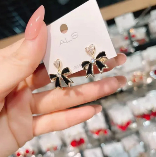 Black bow Drop Earring