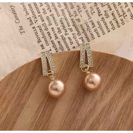 Salt Water Pearl Stud Earring