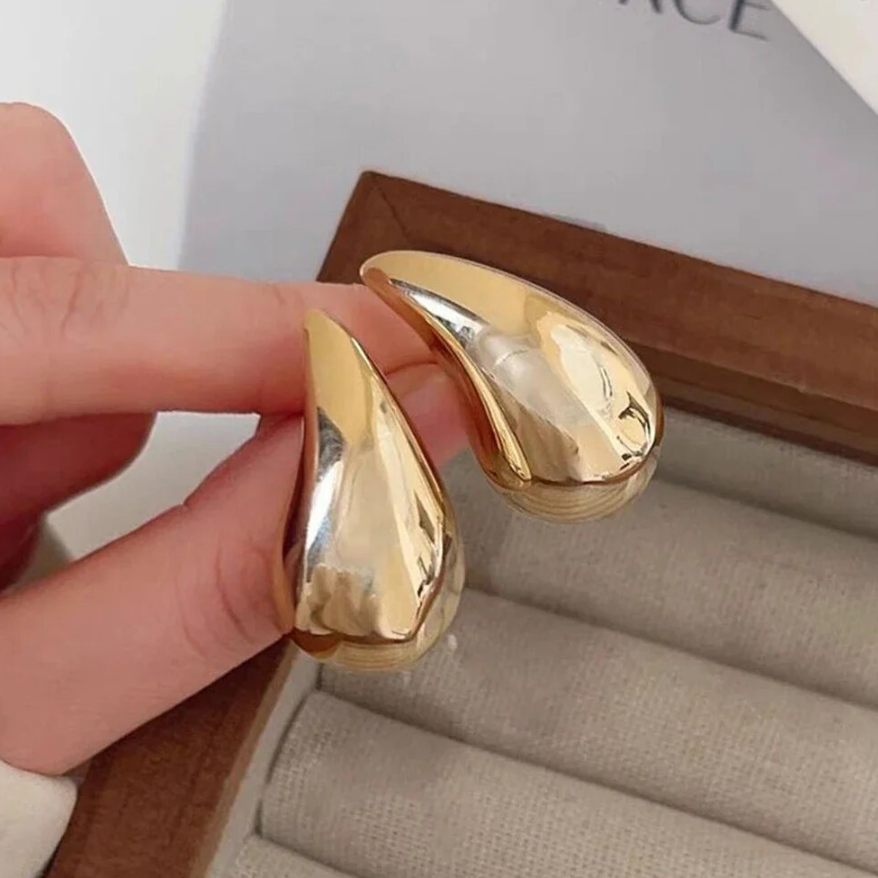 Teardrop Gold Earring