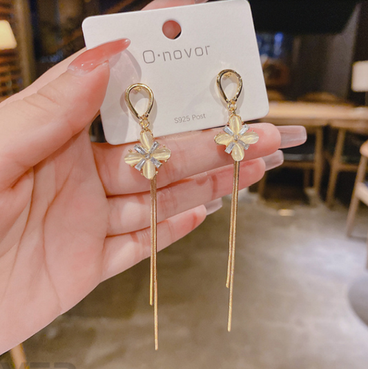 Flower Drop Earring