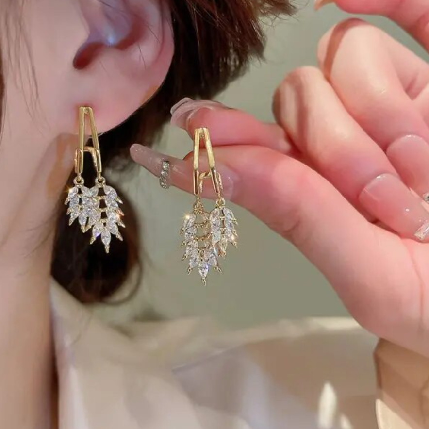 Stylish Stone Drop Earring